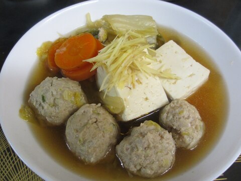 白菜と肉団子の生姜スープ